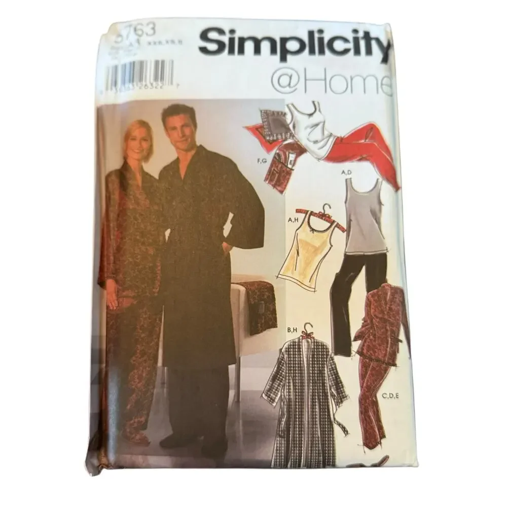 Simplicity 5763 Adult's Robe, Pants, Tank Top, Slippers Pattern‎ - Size XXS-S
